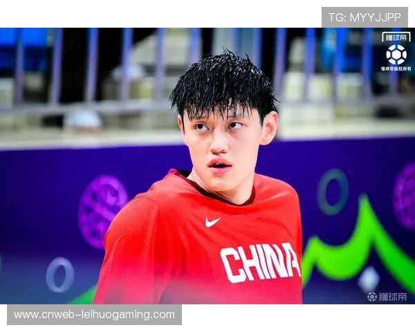 中国篮球运动员曾凡博签约NBA发展联盟，亚洲市场潜力受关注