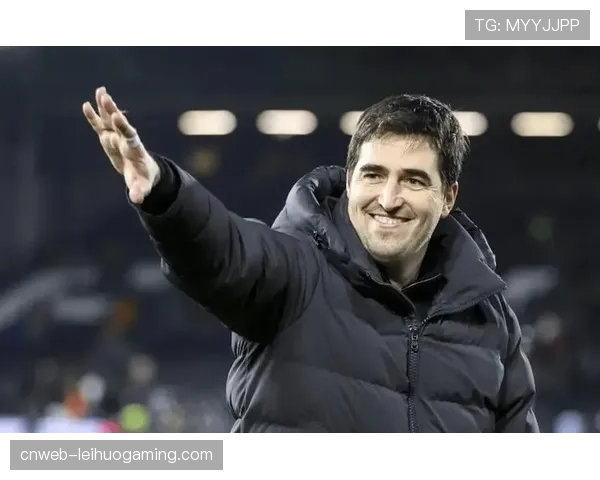 专访伯恩茅斯主帅伊劳拉：我们如何通过高强度跑动实现攻守平衡。